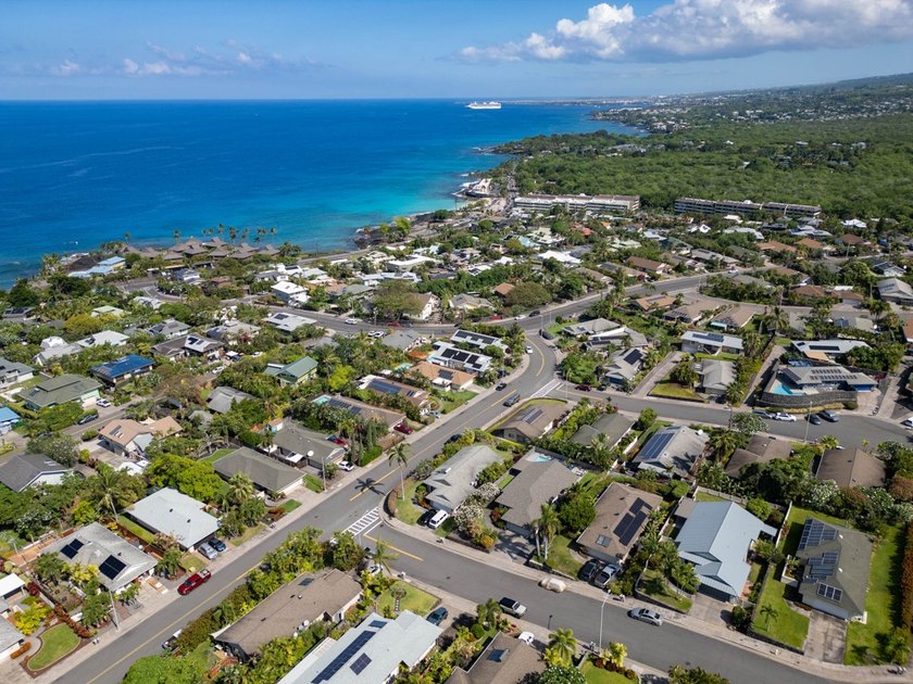 Fully updated and minutes from Magic Sands Beach, this Keauhou - Beach Home for sale in Kailua Kona, Hawaii on Beachhouse.com