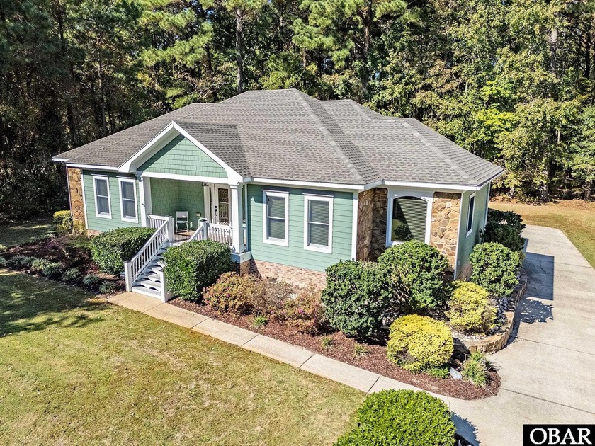 Fabulous Kilmarlic Home ... ONE LEVEL LIVING! You'll LOVE this - Beach Home for sale in Powells Point, North Carolina on Beachhouse.com