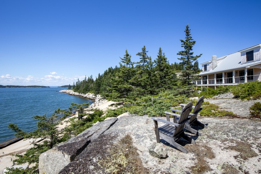 Set on the rocky shores of Hurricane Sound, with breathtaking - Beach Home for sale in Vinalhaven, Maine on Beachhouse.com