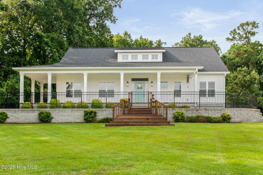 Welcome to 1406 Kings Landing Road, a custom-built 4 bed, 3 bath - Beach Home for sale in Hampstead, North Carolina on Beachhouse.com