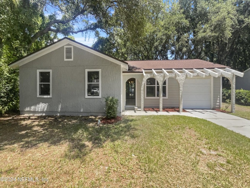 Welcome to your tranquil new homestead a modern and neutral - Beach Home for sale in Fernandina Beach, Florida on Beachhouse.com