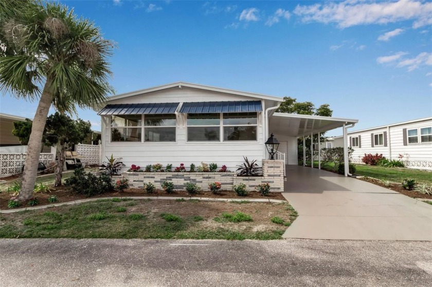 Bring your boat! This is an absolute MUST-SEE HOME! This - Beach Home for sale in Englewood, Florida on Beachhouse.com