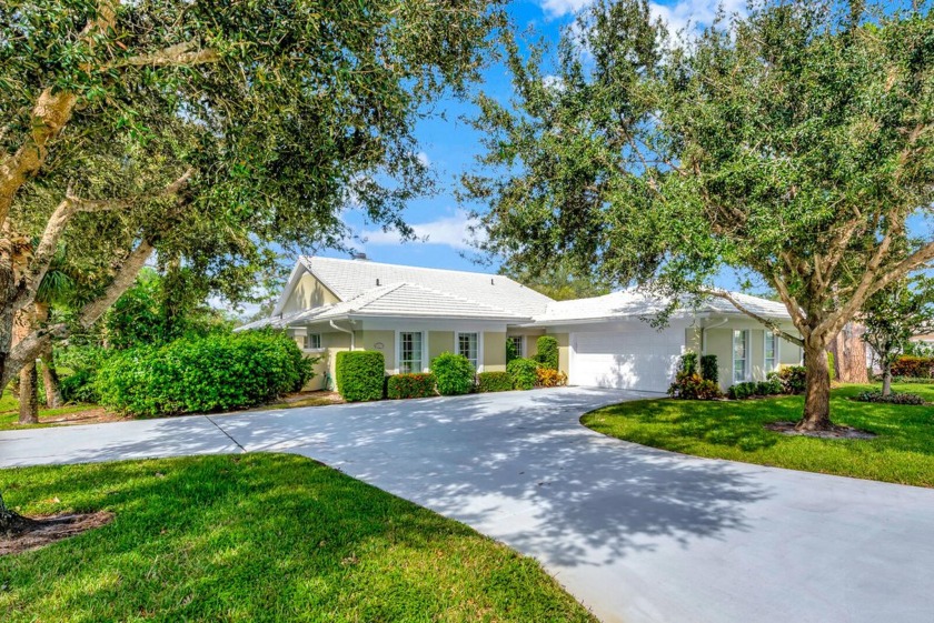 This exquisite single-family residence in a prestigious golf - Beach Home for sale in Vero Beach, Florida on Beachhouse.com