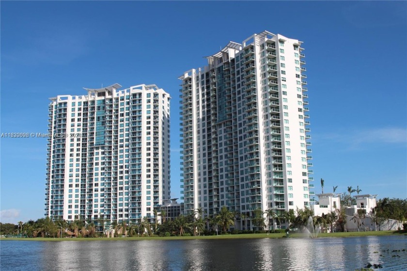 Experience luxury living in this amazing 1 bedroom + den, 2 bath - Beach Condo for sale in Sunrise, Florida on Beachhouse.com