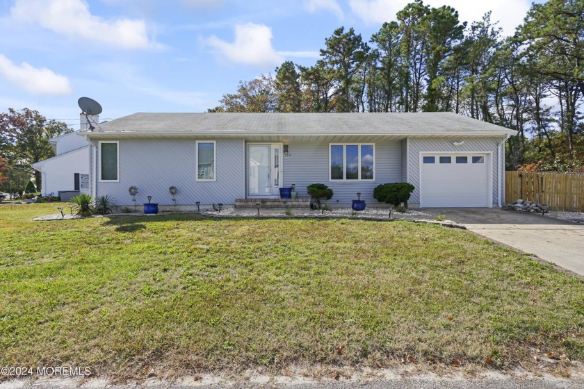 Welcome home to this charming 2-bedroom, 2-bathroom 1 car garage - Beach Home for sale in Forked River, New Jersey on Beachhouse.com