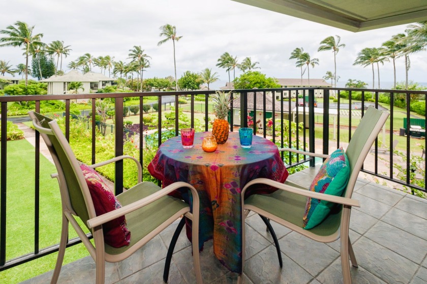 Alii Kai 8H-top floor corner, ocean view, pool, hot tub, BBQ - Beach Vacation Rentals in Princeville, Hawaii on Beachhouse.com