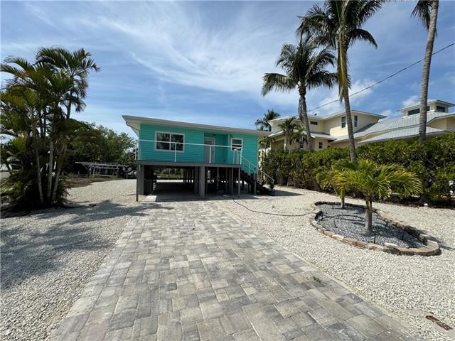 An Island Beachgoers Dream location is an updated, elegant Olde - Beach Home for sale in Fort Myers Beach, Florida on Beachhouse.com