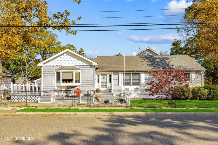 Beautiful Ranch featuring four bedrooms 2.5 baths on a large - Beach Home for sale in Keansburg, New Jersey on Beachhouse.com