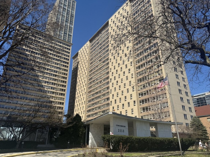 Looking for your next investment or a cozy city retreat? - Beach Home for sale in Chicago, Illinois on Beachhouse.com