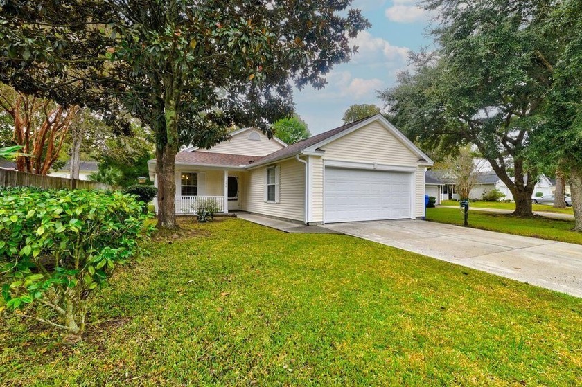 Come say hello to 190 Droos Way and goodbye to your search. This - Beach Home for sale in Charleston, South Carolina on Beachhouse.com