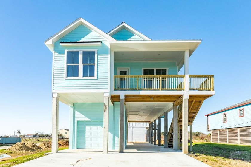 Perfectly situated between West Bay and Moody Gardens Golf - Beach Home for sale in Galveston, Texas on Beachhouse.com