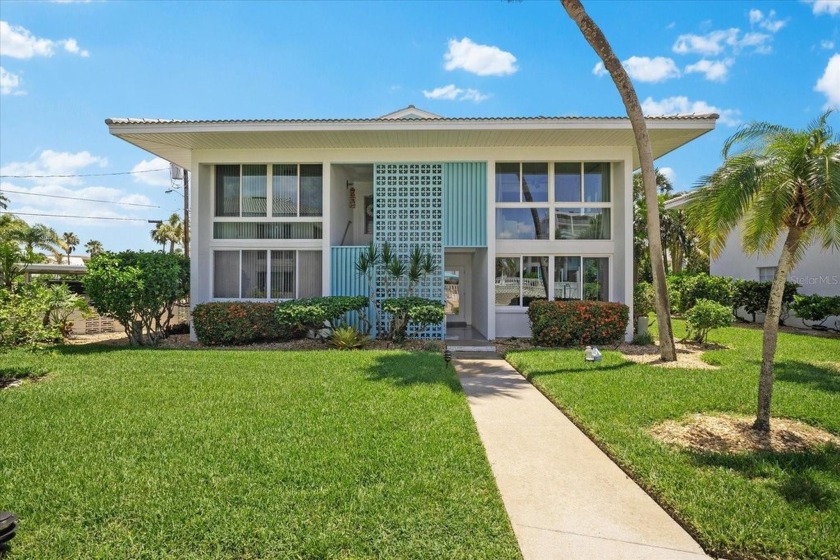 TURN KEY completely renovated 1/1 unit with Gulf of Mexico Water - Beach Condo for sale in Holmes Beach, Florida on Beachhouse.com