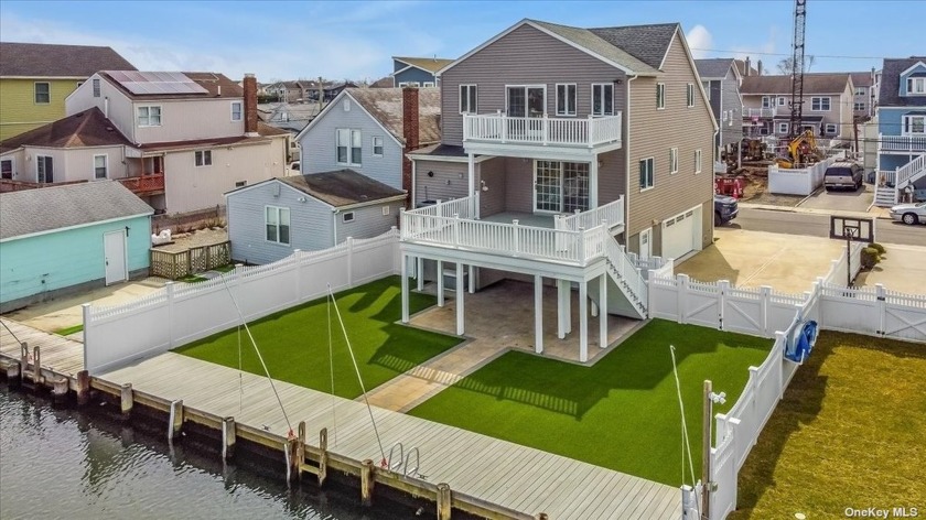 Extraordinary opportunity to own a beautiful waterfront home - Beach Home for sale in Bellmore, New York on Beachhouse.com