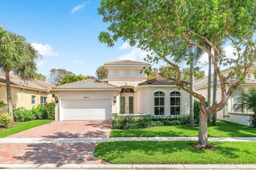 This amazing one-of-a-kind residence has been beautifully - Beach Home for sale in Wellington, Florida on Beachhouse.com