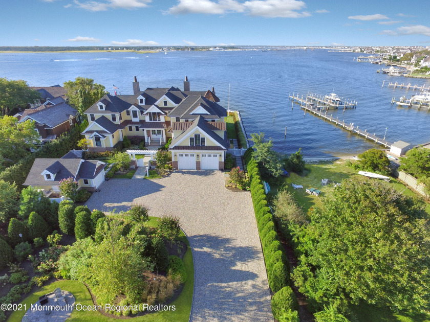 Welcome to ''Saltaire'' Luxurious Bayfront Estate In Mantoloking - Beach Home for sale in Mantoloking, New Jersey on Beachhouse.com