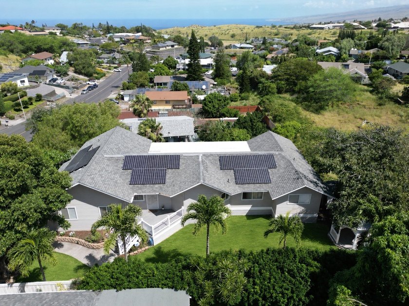 Ocean and Maui views take center stage in this beautifully - Beach Home for sale in Waikoloa, Hawaii on Beachhouse.com