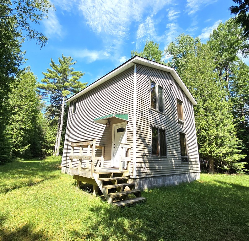 Gorgeous interior updates on this 3 bedroom/2 bath with a lake - Beach Home for sale in Alpena, Michigan on Beachhouse.com