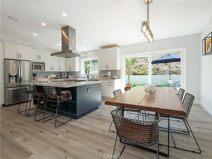 Don't miss this stunning home, recently remodeled throughout - Beach Home for sale in Rancho Palos Verdes, California on Beachhouse.com