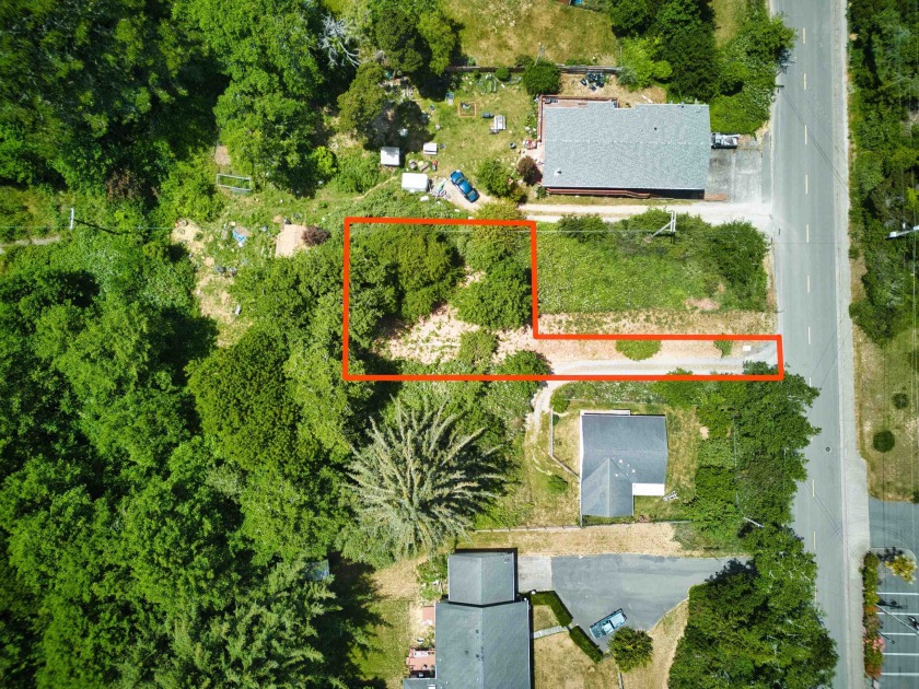 Vacant lot in a good location near schools, ocean and town - Beach Lot for sale in Crescent City, California on Beachhouse.com