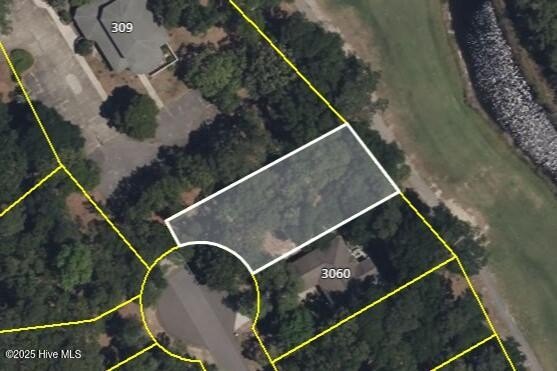 Build your dream home on this beautiful golf course lot in the - Beach Lot for sale in Supply, North Carolina on Beachhouse.com