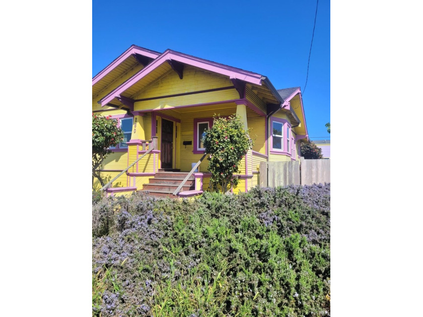 1920 Craftsman 2-bed 1-bath house with detached 1000 sq. ft - Beach Home for sale in Fort Bragg, California on Beachhouse.com