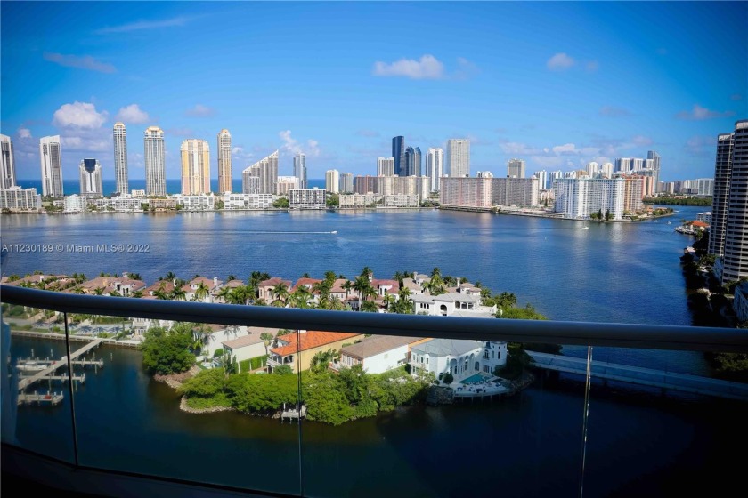 Incredible views from this beautiful high rise apartment in the - Beach Condo for sale in Aventura, Florida on Beachhouse.com