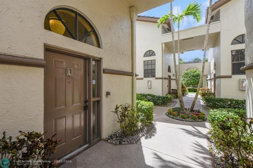 Do not miss out on this one!! Extremely well maintained spacious - Beach Condo for sale in Boynton Beach, Florida on Beachhouse.com