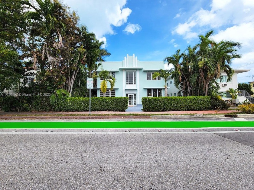 MULTIFAMILY MOSTLY REMODELLED  16 BIG STUDIOS  AVG RENT 2,000 - Beach Commercial for sale in Miami  Beach, Florida on Beachhouse.com