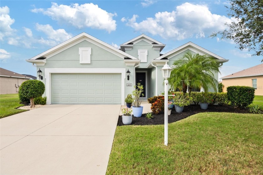 Welcome to your new home in Palmetto! Nestled on a quiet - Beach Home for sale in Palmetto, Florida on Beachhouse.com