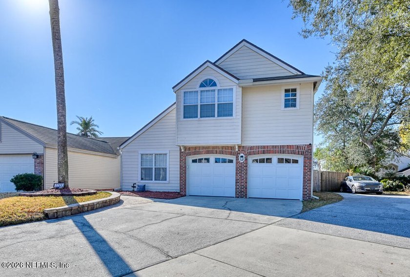 Beautifully updated 3-bedroom, 2-bath home close to two golf - Beach Home for sale in Jacksonville, Florida on Beachhouse.com