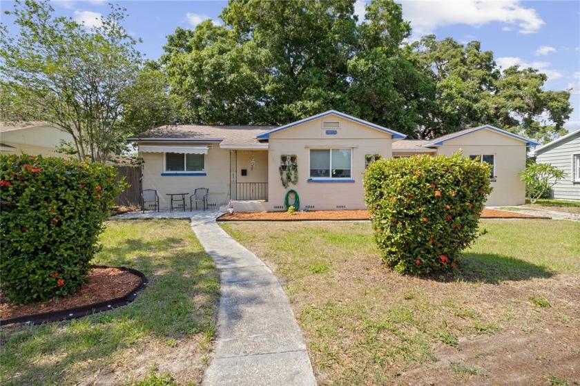 Don't miss out on this adorable St Petersburg home! When you - Beach Home for sale in St. Petersburg, Florida on Beachhouse.com