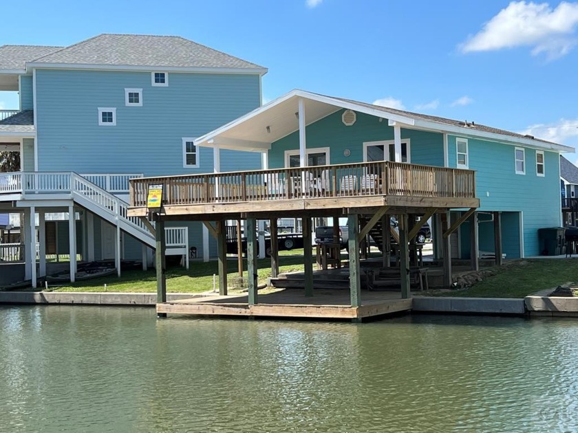 Enjoy your own slice of the island in this canal front home - Beach Home for sale in Galveston, Texas on Beachhouse.com