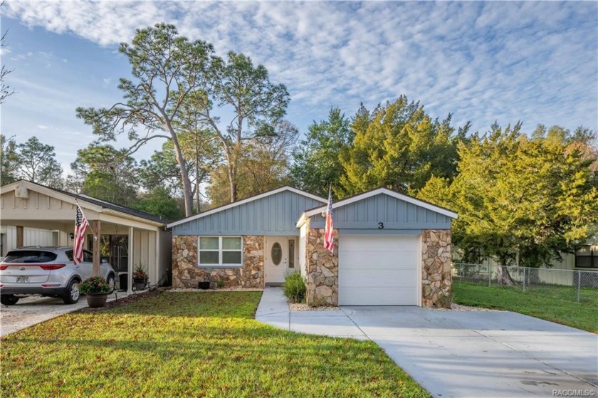 This beautiful contemporary, 2 bed, 2 bath villa in Cypress - Beach Home for sale in Homosassa, Florida on Beachhouse.com