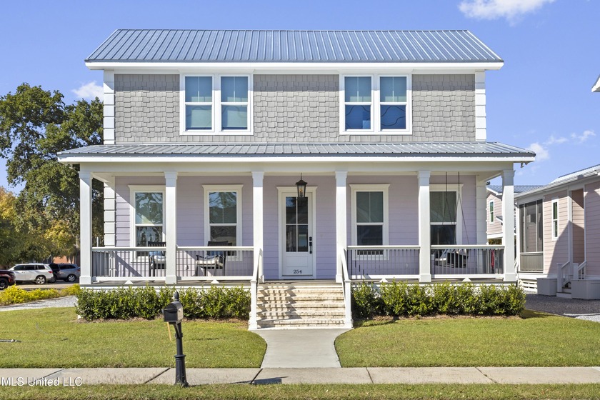 Your Perfect Coastal retreat! Steps from the beach, and easy - Beach Home for sale in Pass Christian, Mississippi on Beachhouse.com