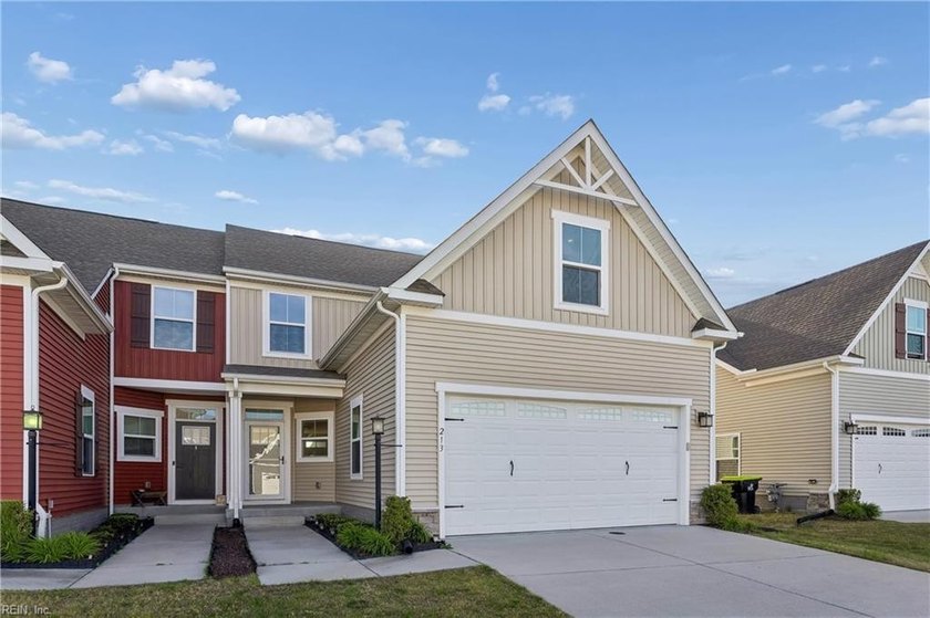 Check out this beautiful home in the Benn's Grant neighborhood - Beach Townhome/Townhouse for sale in Smithfield, Virginia on Beachhouse.com