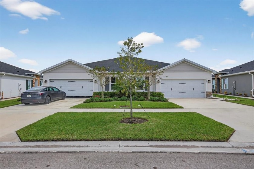 Welcome to this stunning 2-bed/2-bath home featuring a flex room - Beach Condo for sale in Port Saint Lucie, Florida on Beachhouse.com
