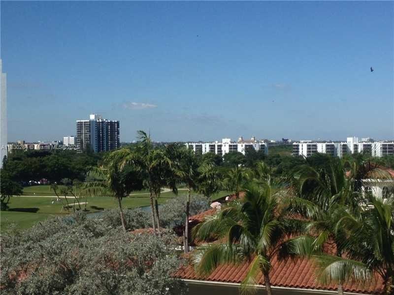 Beautifully Appointed 3-Bedroom with Golf & Sunset Views 
This - Beach Condo for sale in Aventura, Florida on Beachhouse.com