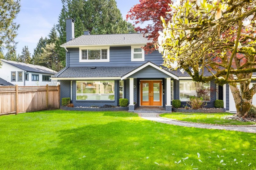 Welcome to the ultimate Cedardale family home. Set on a private - Beach Home for sale in West Vancouver, British Columbia on Beachhouse.com
