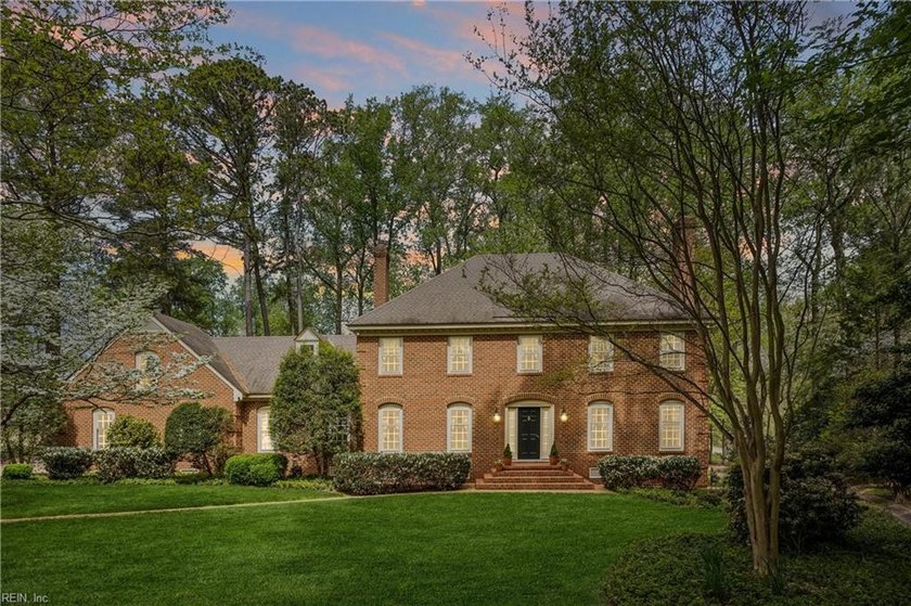 Ronald Curtis custom brick home on a quiet cul-de-sac between - Beach Home for sale in Williamsburg, Virginia on Beachhouse.com