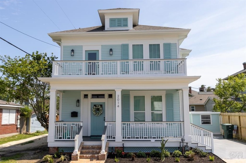 Great new price !   Own a piece of Galveston's architectural - Beach Home for sale in Galveston, Texas on Beachhouse.com