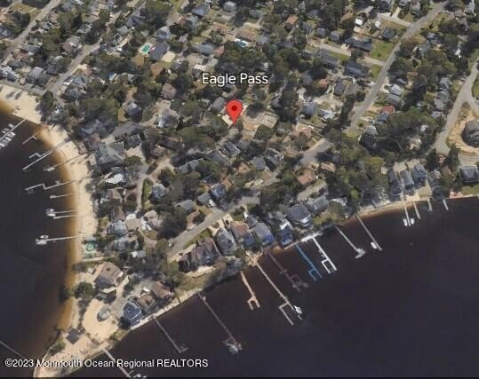 UNIQUE 100 x 75 LOT IN THE METEDECONK SECTION WITH WATERFRONT - Beach Lot for sale in Brick, New Jersey on Beachhouse.com