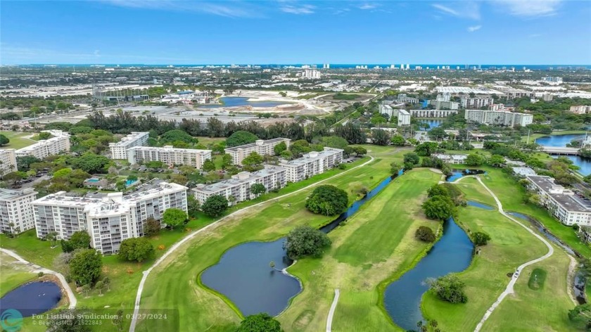 A Golfer Paradise! Charming Updated 1 bedroom, 1.5 bathrooms 2nd - Beach Condo for sale in Pompano Beach, Florida on Beachhouse.com