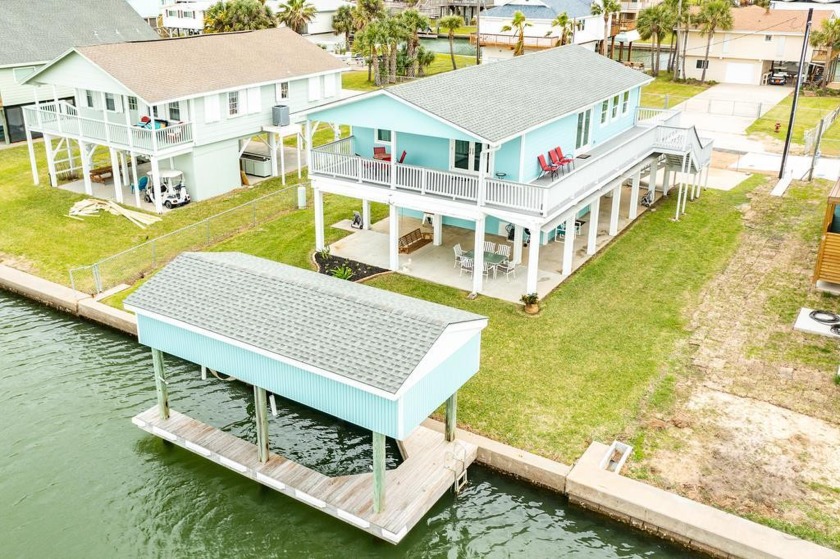 Introducing the perfect vacation home, located in the - Beach Home for sale in Galveston, Texas on Beachhouse.com