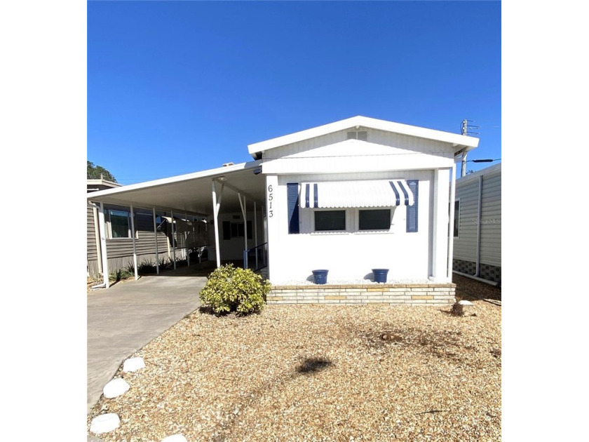 This lovely updated turnkey home has nice touches throughout - Beach Home for sale in Bradenton, Florida on Beachhouse.com