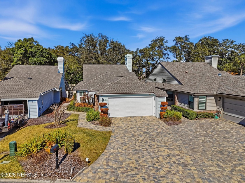 Come enjoy the Sawgrass Country Club lifestyle. This charming - Beach Home for sale in Ponte Vedra Beach, Florida on Beachhouse.com