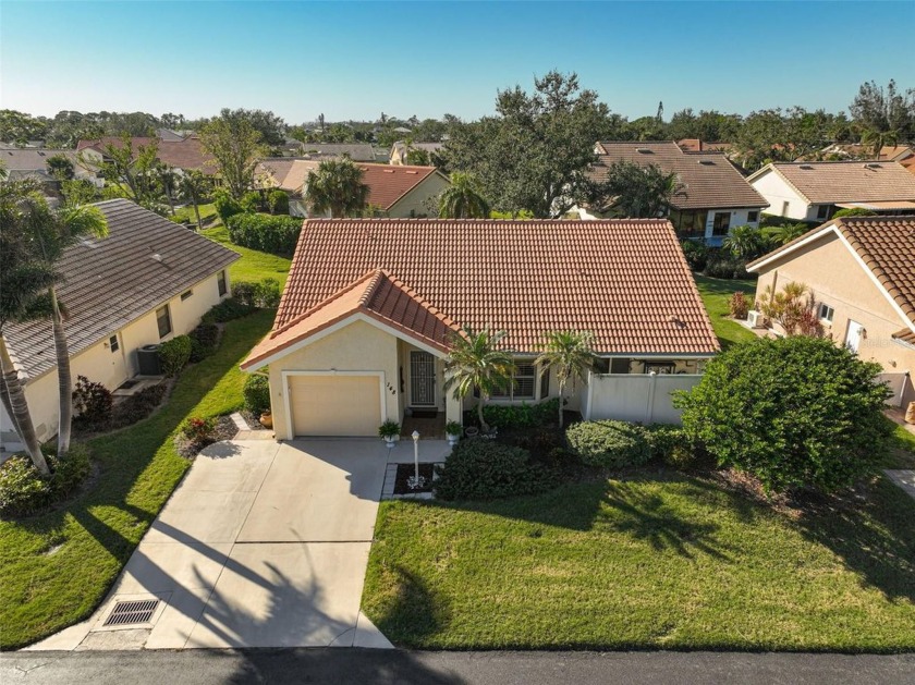 **TURNKEY FURNISHED, WEST OF TRAIL HOME SITUATED ON A QUIET AND - Beach Home for sale in Nokomis, Florida on Beachhouse.com