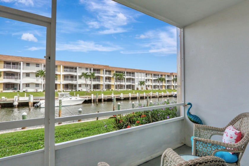 Age 55+, this is only for you! Winter in paradise! Beautifully - Beach Condo for sale in North Palm Beach, Florida on Beachhouse.com