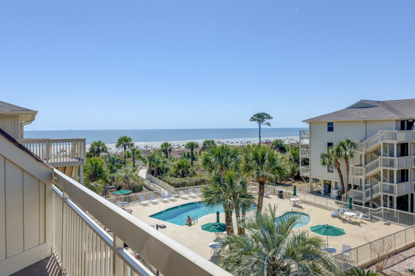 331 Breakers, Fully Remodeled in 2017! Beautiful Oceanfront - Beach Vacation Rentals in Hilton Head Island, South Carolina on Beachhouse.com