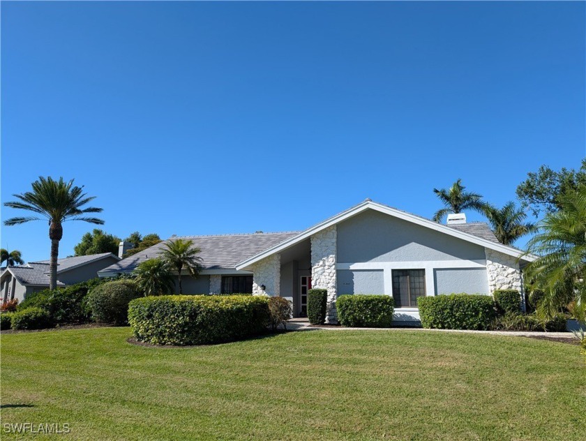 Super nice estate home in Fiddlesticks has the perfect set up - Beach Home for sale in Fort Myers, Florida on Beachhouse.com