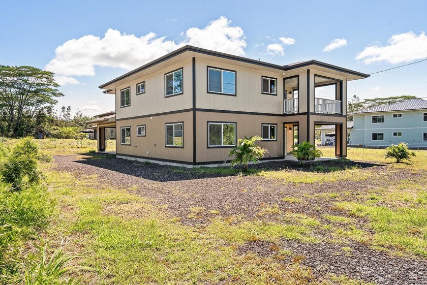 Experience a rare opportunity in Hawaiian Paradise Park with - Beach Home for sale in Keaau, Hawaii on Beachhouse.com